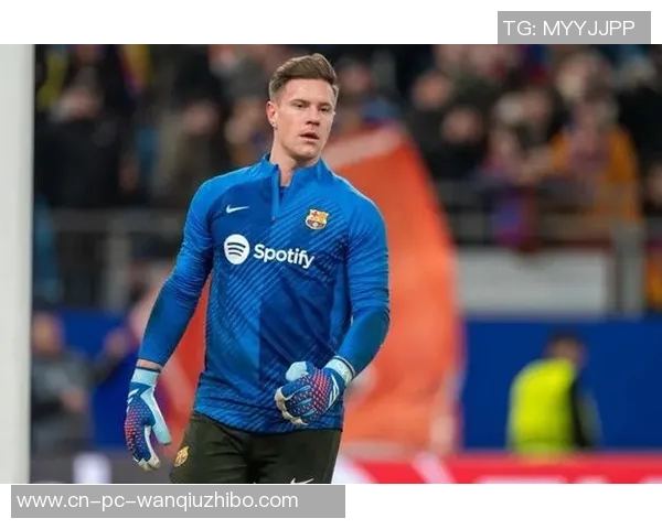 巴萨双冠荣耀时刻男女足共庆辉煌特尔施特根周日举杯庆祝